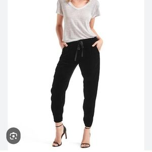 GAP Black Velvet Joggers, S